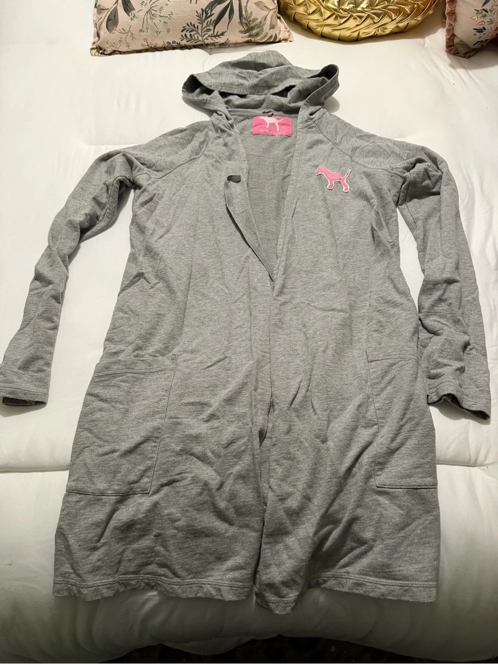 Victoria’s Secret Pink Gray Hooded robe with Pink Dog Patch